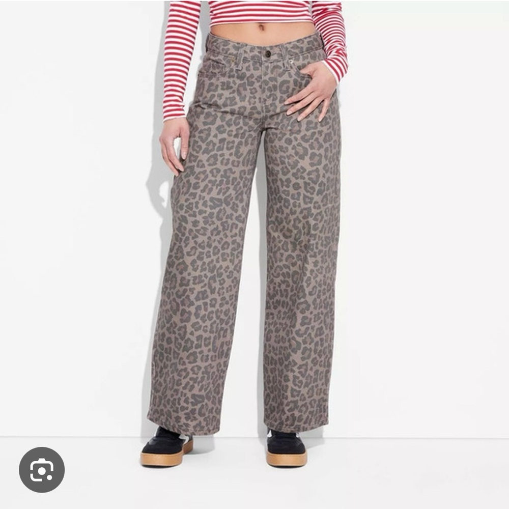 Leopard Print Wide-Leg Pants